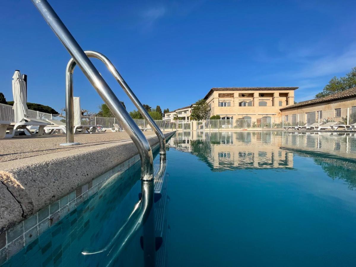 Studio 2 - Les Suites De Robinson - Residence Avec Piscine En Bord De Siagne, A Манделю-ла-Напул Екстериор снимка